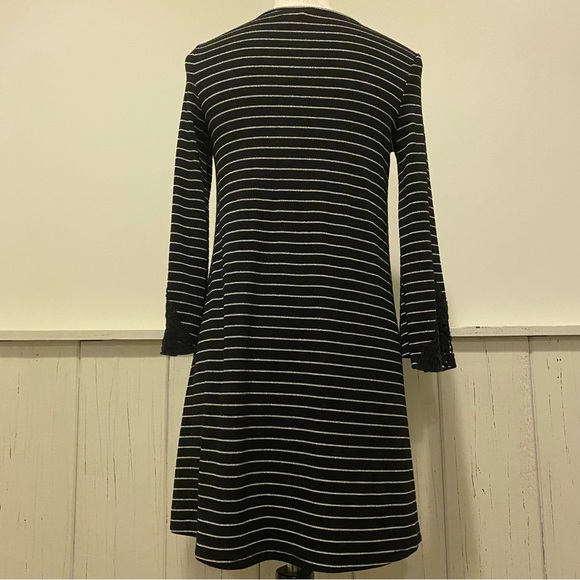 Xhilaration Girls 10/12 Large Long Sleeve Black Sliver Dress - Picture 2 of 12